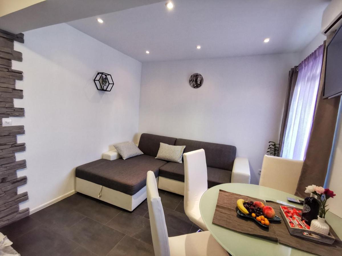 Apartments Plejic Seget Vranjica Exterior foto