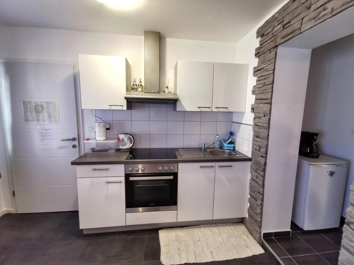 Apartments Plejic Seget Vranjica Quarto foto